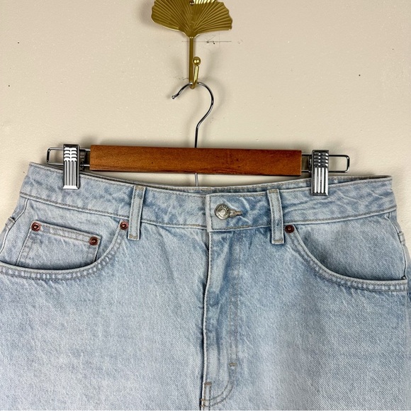 TOPSHOP Denim Shorts A-Line Mom Shorts Bleach Wash - Picture 6 of 17